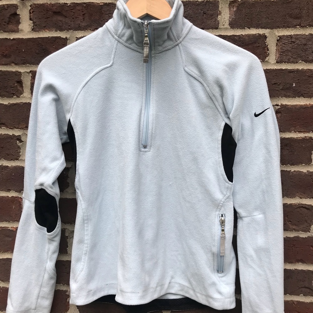 NIKE Thermafit top